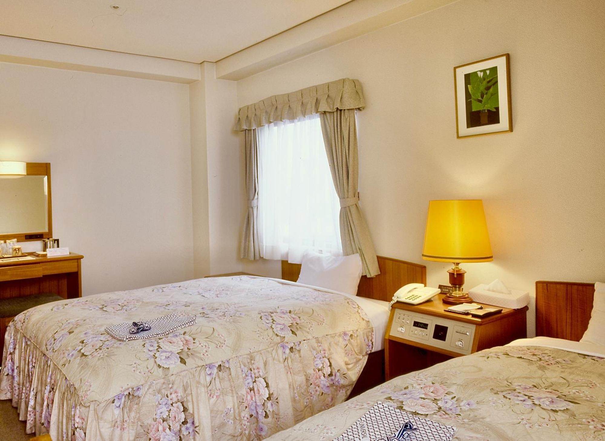 Okayama Ekimae Universal Hotel Eksteriør bilde